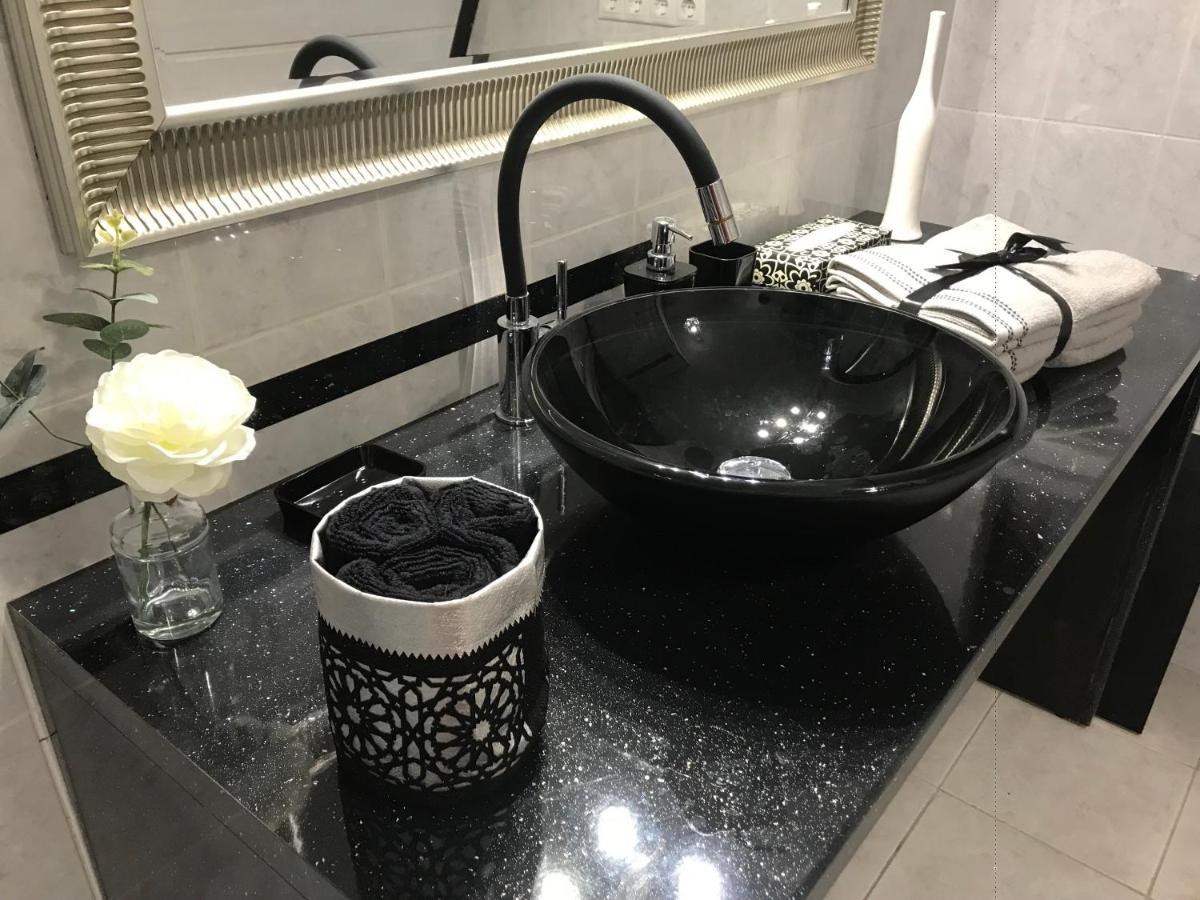 Апартаменты Luxury Basement In The Surrounding Of Budapest Модьород Экстерьер фото